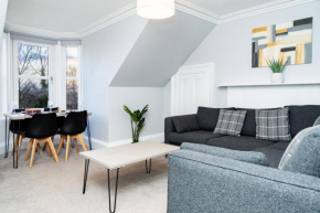 Kala 4 Bed Apartment, 4 Double Beds, Fully Equipped, Centrally located, Long Stays Welcome